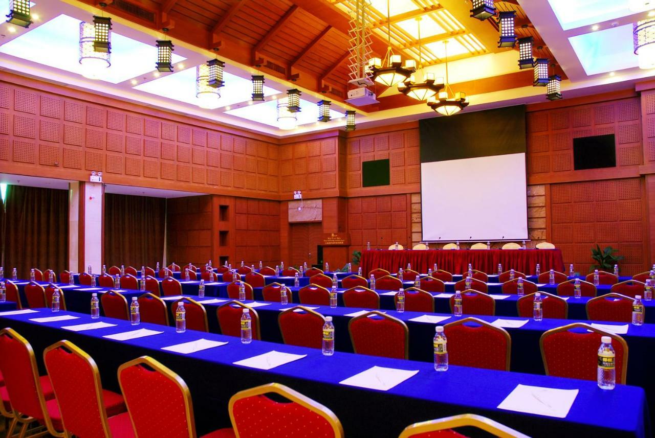 Rongjin Haiyue Hotel Sanya Extérieur photo